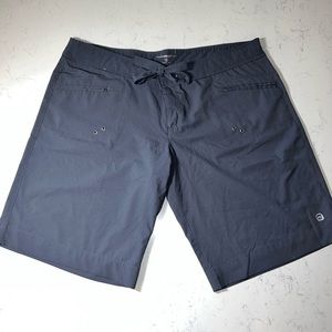 Women’s Free Country Bermuda Shorts Thin Material XXL or Size 18